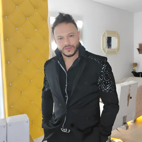 Alejo-Tijeras-Cantante-de-Salsa-1